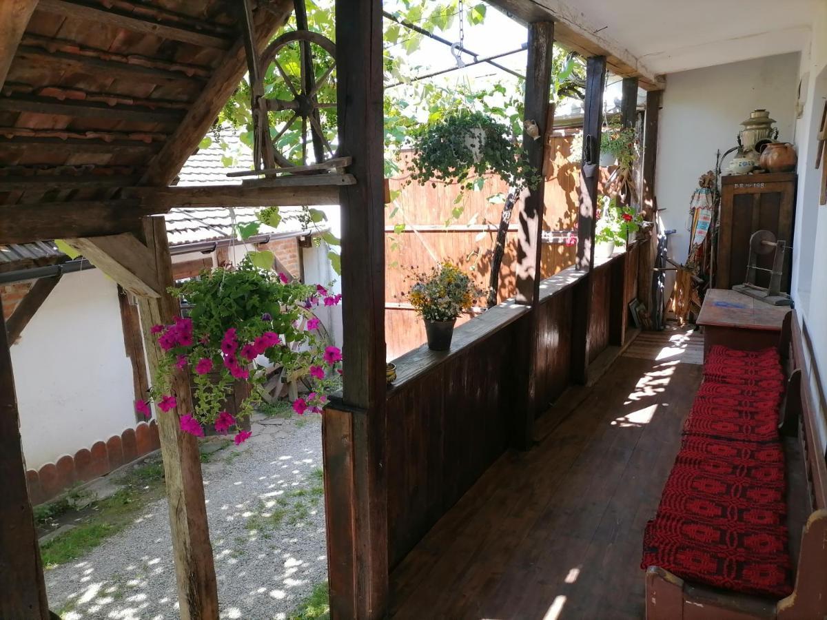 Rucar  Casa Traditionala Transilvaneana מראה חיצוני תמונה