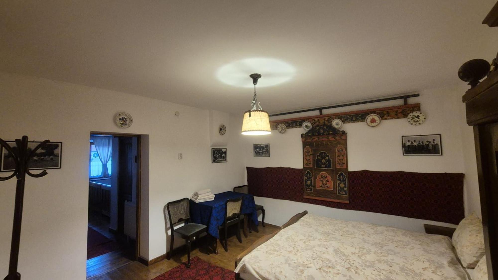 Rucar  Casa Traditionala Transilvaneana חדר תמונה